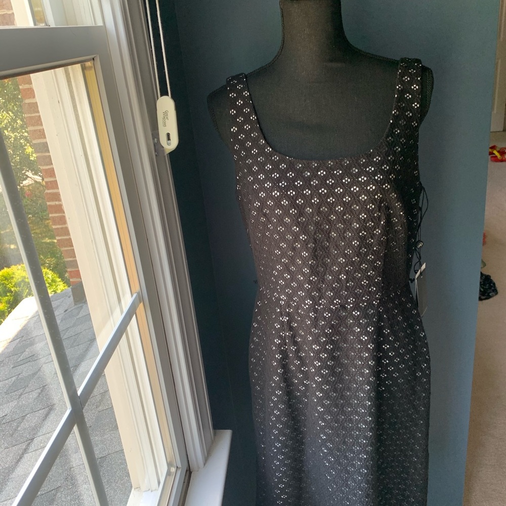 Black/white crochet dress